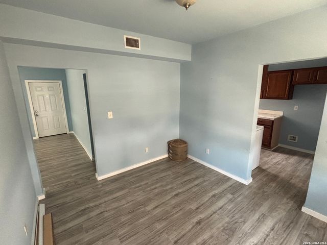 803 W LULLWOOD AVE, San Antonio, TX 78212