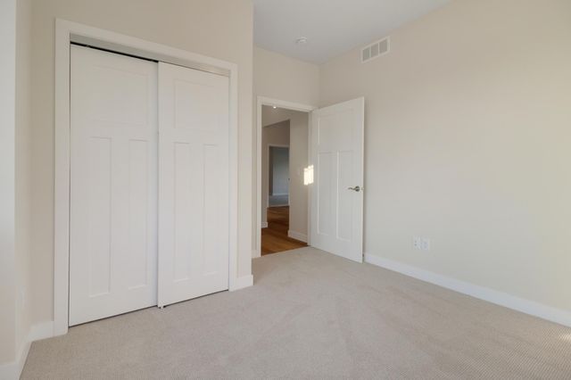 31079 Magnolia Ridge Way, Lindstrom, MN 55045