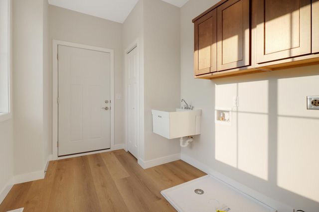 31079 Magnolia Ridge Way, Lindstrom, MN 55045