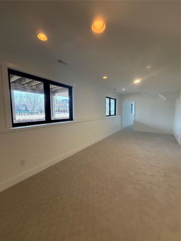 2107 SW Tanglewood Lane, Ankeny, IA 50023