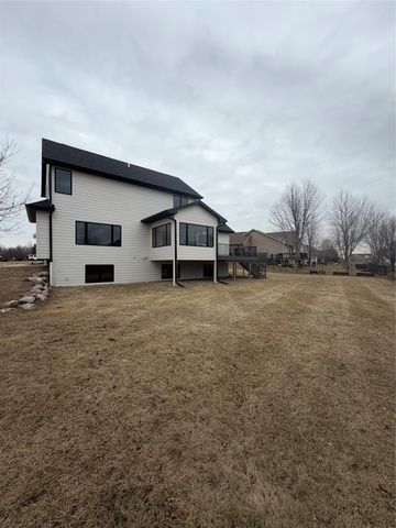 2107 SW Tanglewood Lane, Ankeny, IA 50023