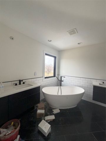 2107 SW Tanglewood Lane, Ankeny, IA 50023