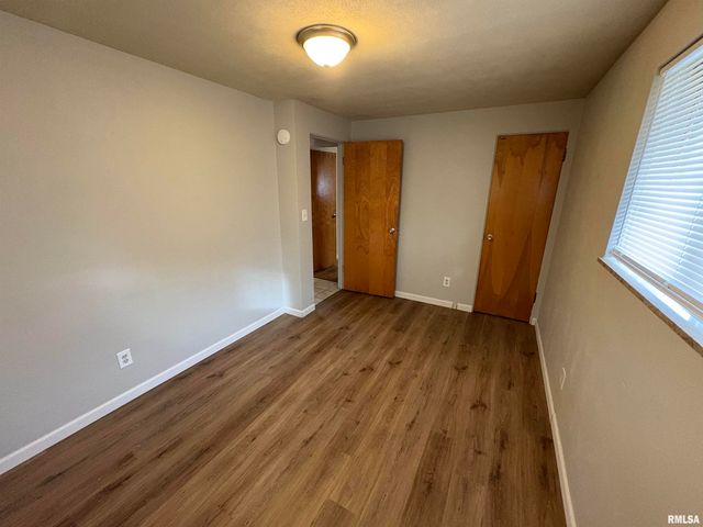 2613 W Wardcliffe Dr Apt D, Peoria, IL 61604