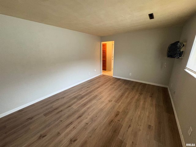 2613 W Wardcliffe Dr Apt D, Peoria, IL 61604