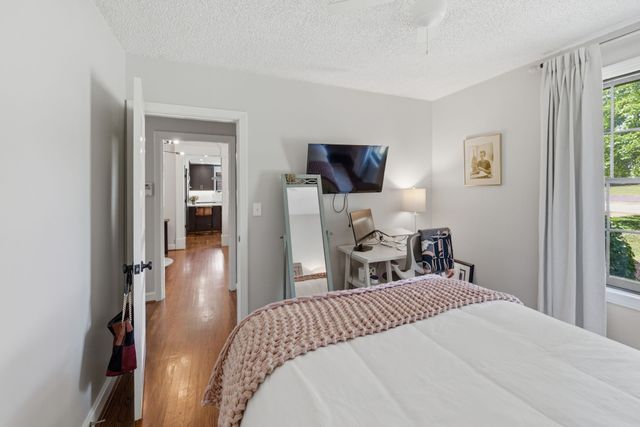 5621 Knob Rd, Nashville, TN 37209