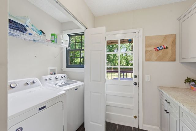 5621 Knob Rd, Nashville, TN 37209