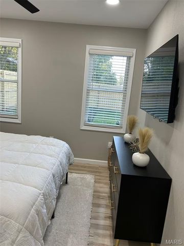 207 Home Avenue, St James, MO 65559