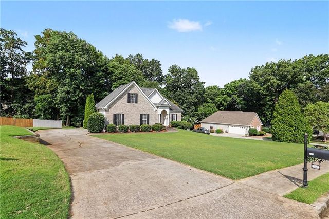 1264 Harvest Lane, Hoschton, GA 30548