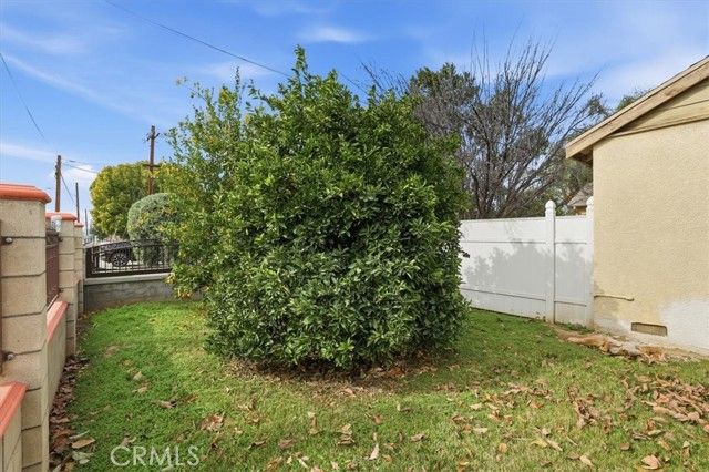 5111 Arlington Avenue, Riverside, CA 92504