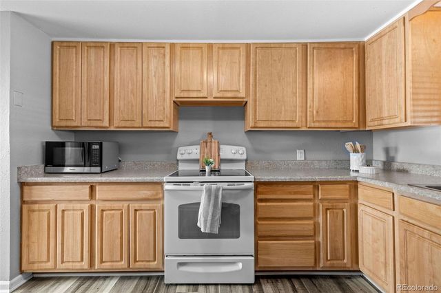817 Fulton Street, Aurora, CO 80010