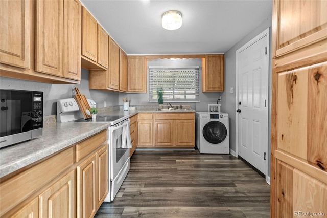 817 Fulton Street, Aurora, CO 80010