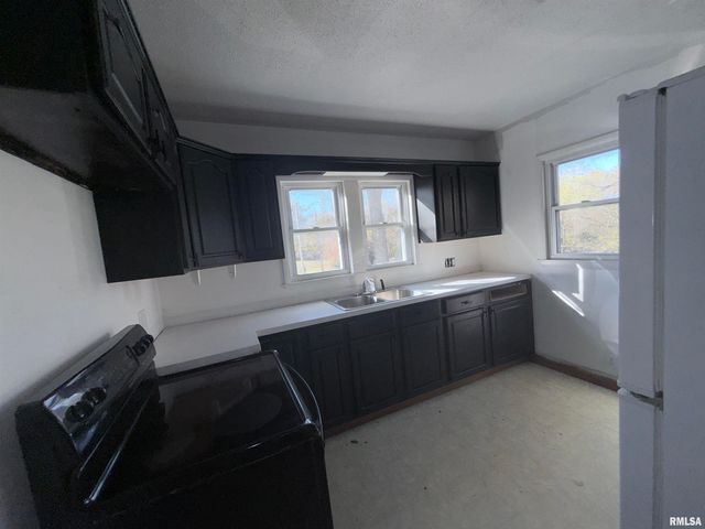 331 N 4TH Street, Mt Vernon, IL 62864