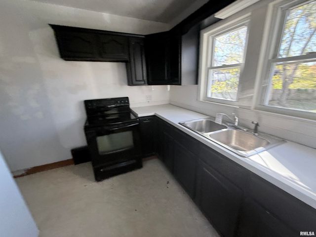 331 N 4TH Street, Mt Vernon, IL 62864