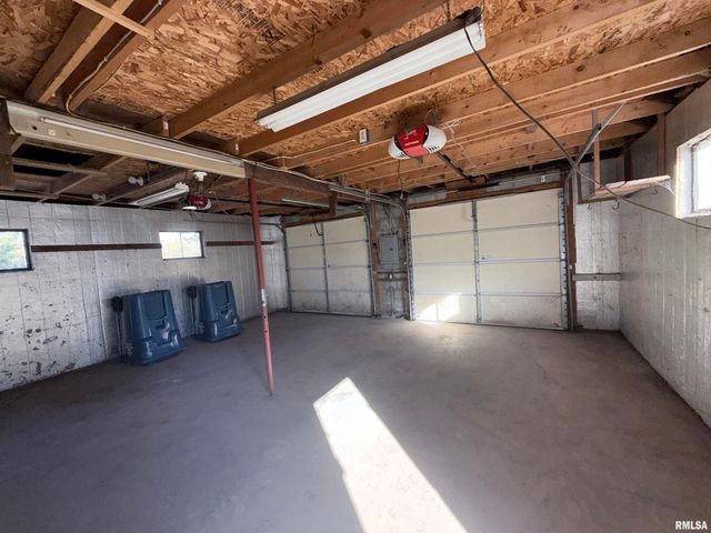 331 N 4TH Street, Mt Vernon, IL 62864