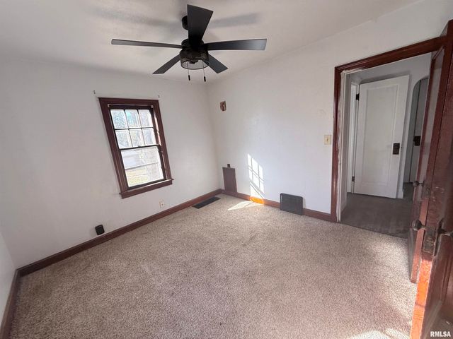 331 N 4TH Street, Mt Vernon, IL 62864