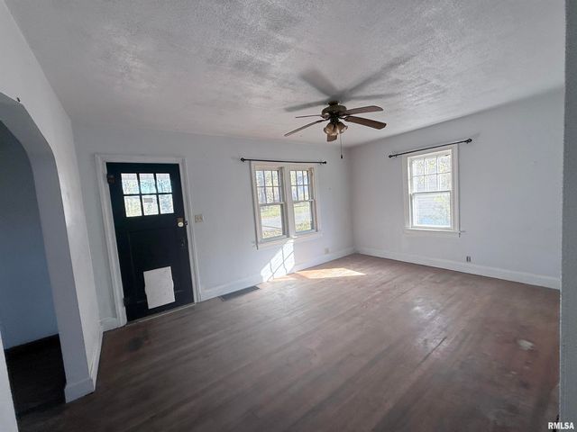 331 N 4TH Street, Mt Vernon, IL 62864