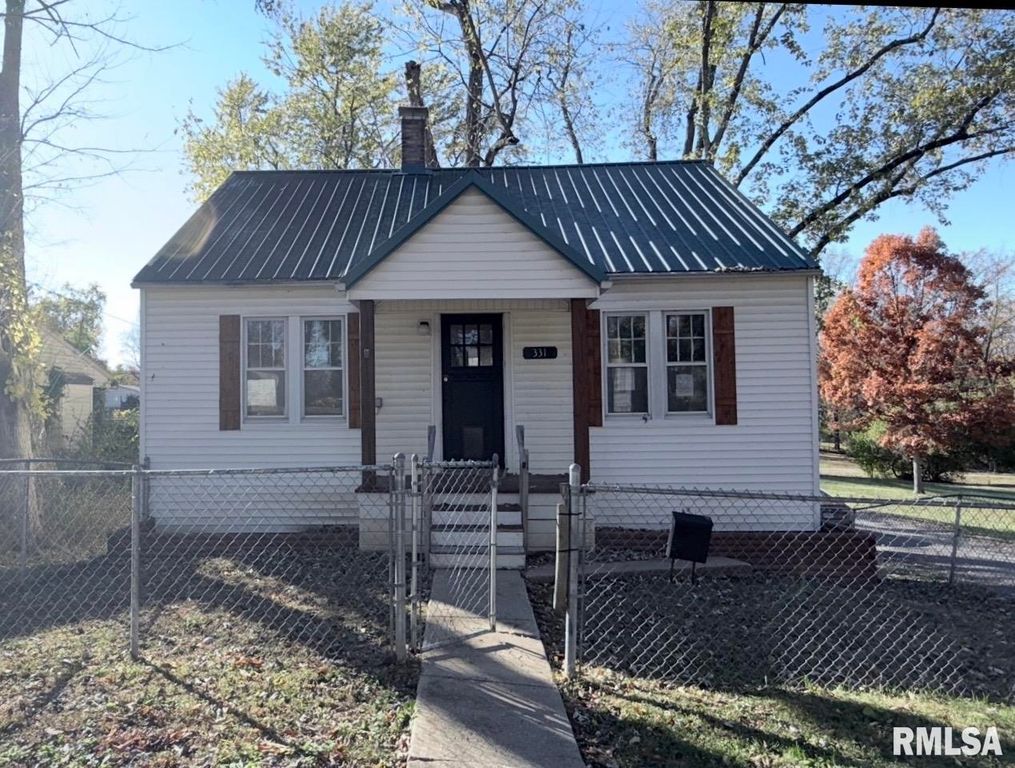 331 N 4TH Street, Mt Vernon, IL 62864