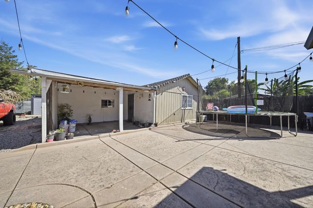 1935 E 13th St, Stockton, CA 95206