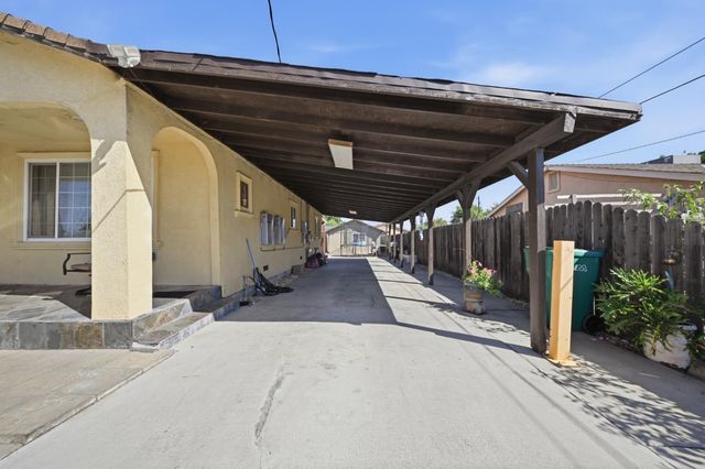 1935 E 13th St, Stockton, CA 95206
