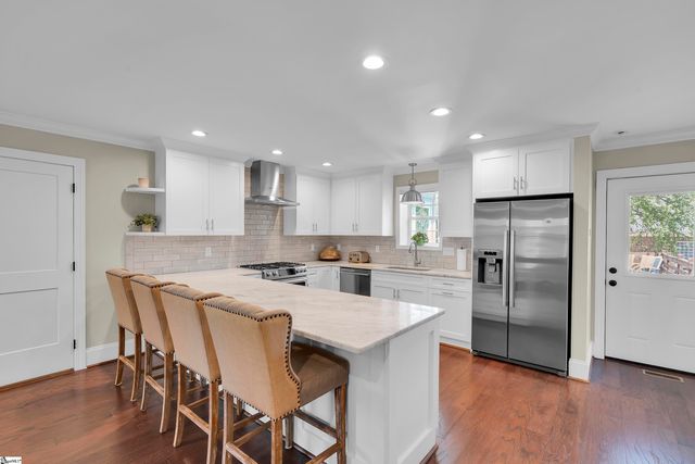 212 Sun Garden Court, Greenville, SC 29615