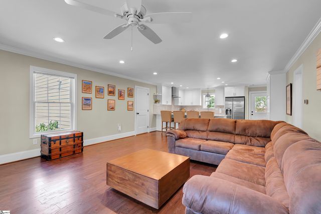 212 Sun Garden Court, Greenville, SC 29615