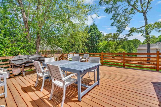 212 Sun Garden Court, Greenville, SC 29615