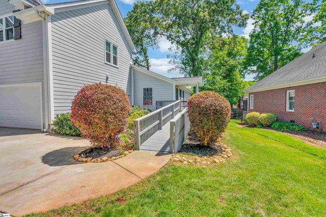 212 Sun Garden Court, Greenville, SC 29615