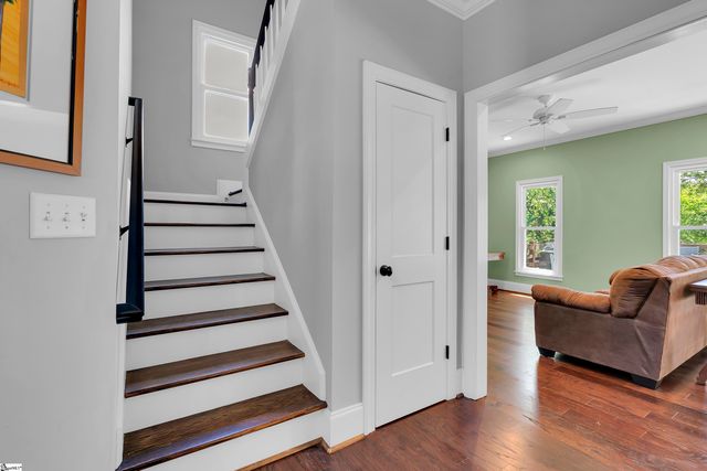 212 Sun Garden Court, Greenville, SC 29615