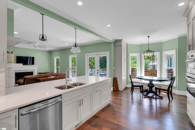 212 Sun Garden Court, Greenville, SC 29615