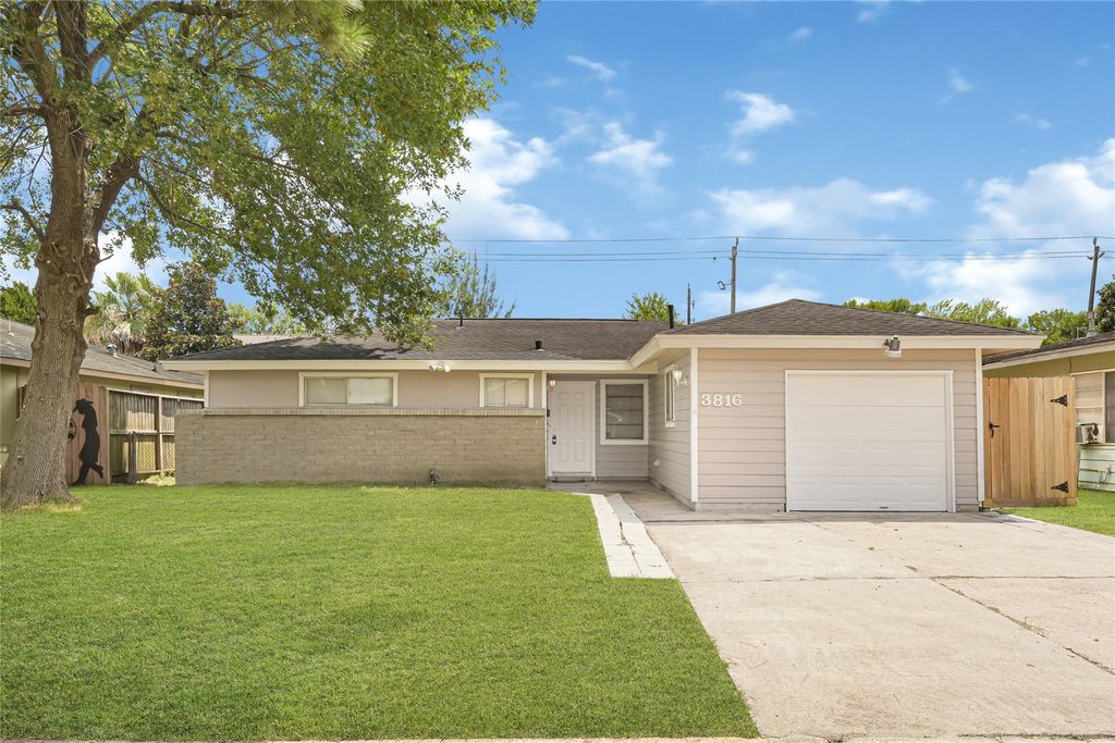 3816 Newton Drive, Pasadena, TX 77503