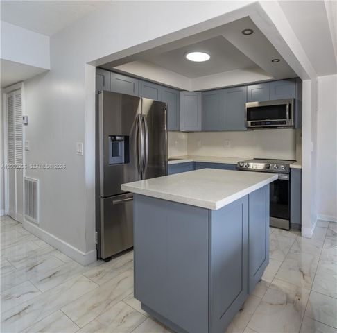 300 NW 42nd Ave 610, Miami, FL 33126