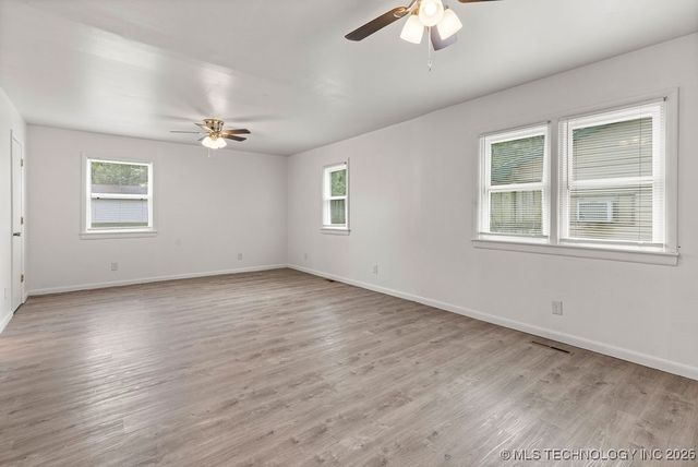 530 N Adair Street, Vinita, OK 74301