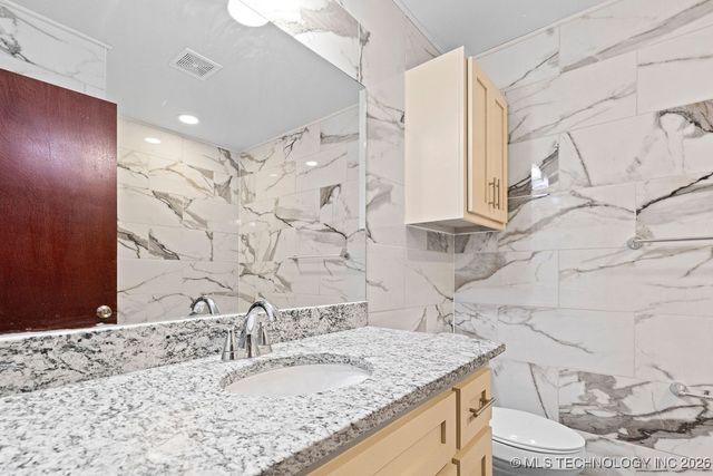 530 N Adair Street, Vinita, OK 74301