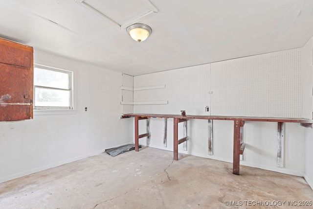 530 N Adair Street, Vinita, OK 74301