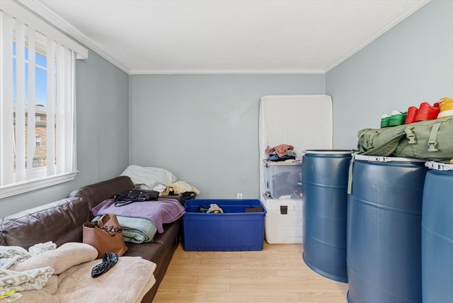 11 Auna Dr 6, Brockton, MA 02301