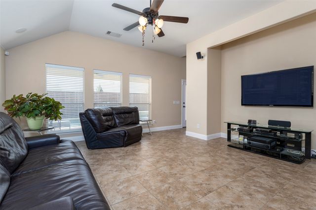 4316 Poppy Drive, Mansfield, TX 76063