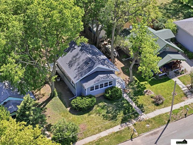4851 Hillside Street, Lincoln, NE 68506