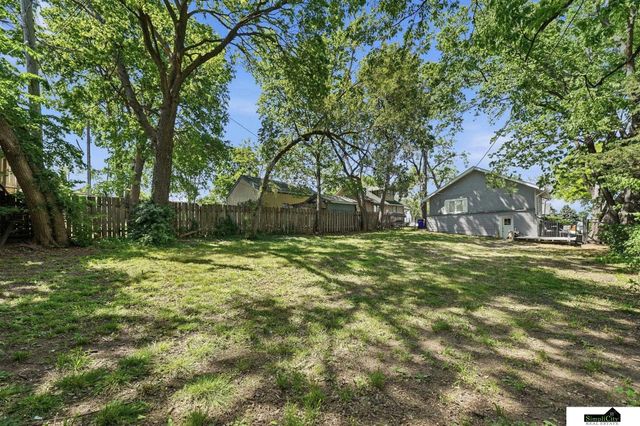 4851 Hillside Street, Lincoln, NE 68506