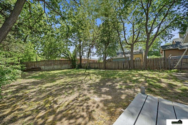 4851 Hillside Street, Lincoln, NE 68506