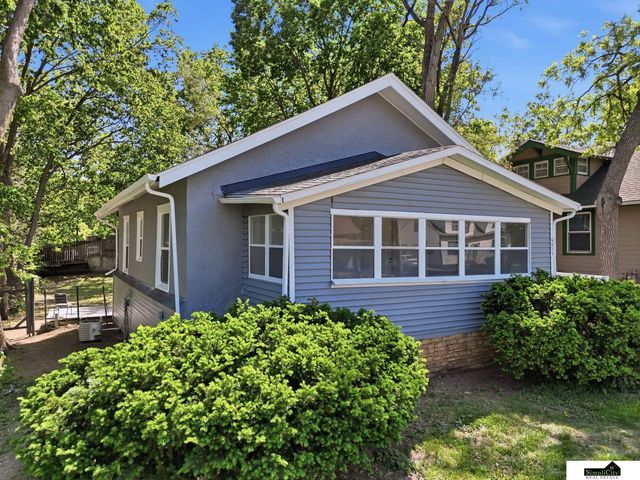 4851 Hillside Street, Lincoln, NE 68506