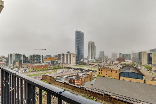 210 S Desplaines Street 803, Chicago, IL 60661