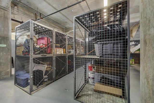 210 S Desplaines Street 803, Chicago, IL 60661