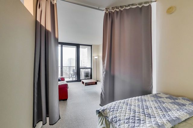 210 S Desplaines Street 803, Chicago, IL 60661