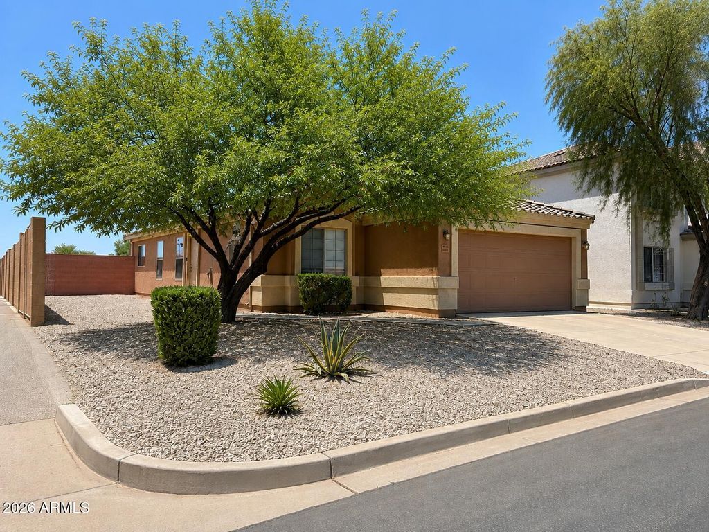 24459 N OASIS Boulevard, Florence, AZ 85132 — photo 2