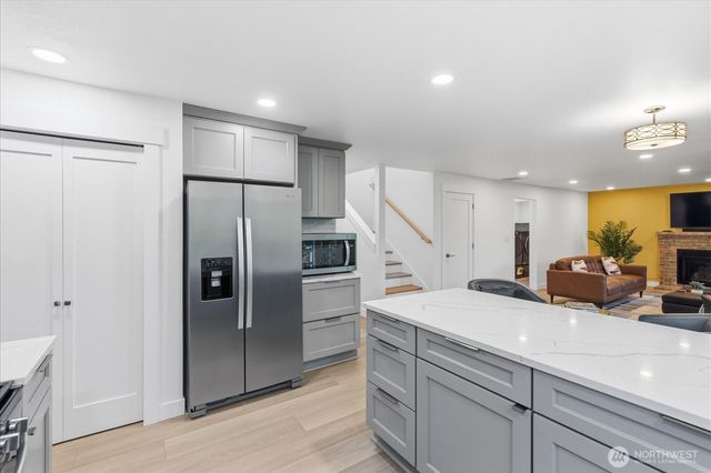 16832 119TH Place NE, Bothell, WA 98011
