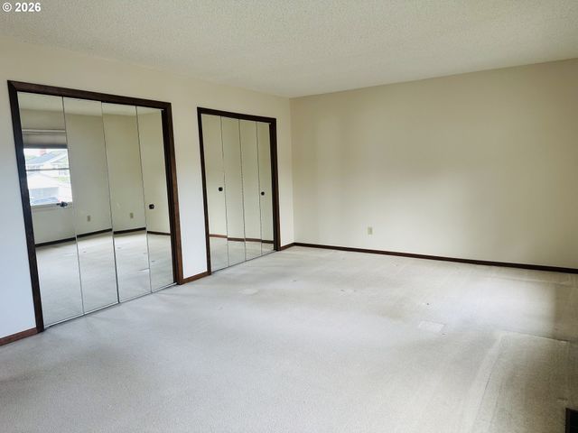 14272 Sw FARMINGTON Rd, Beaverton, OR 97005
