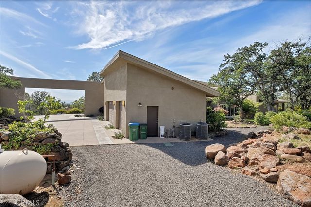 189 Indian Cliffs Drive, Chico, CA 95973
