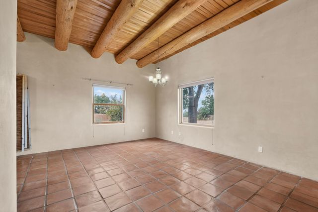 6 Enebro Place, Santa Fe, NM 87508