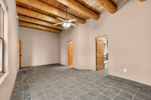 6 Enebro Place, Santa Fe, NM 87508