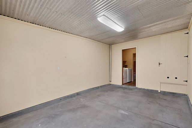6 Enebro Place, Santa Fe, NM 87508